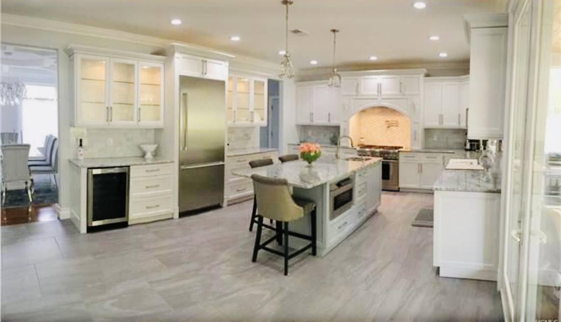 Kitchen project completed by Les